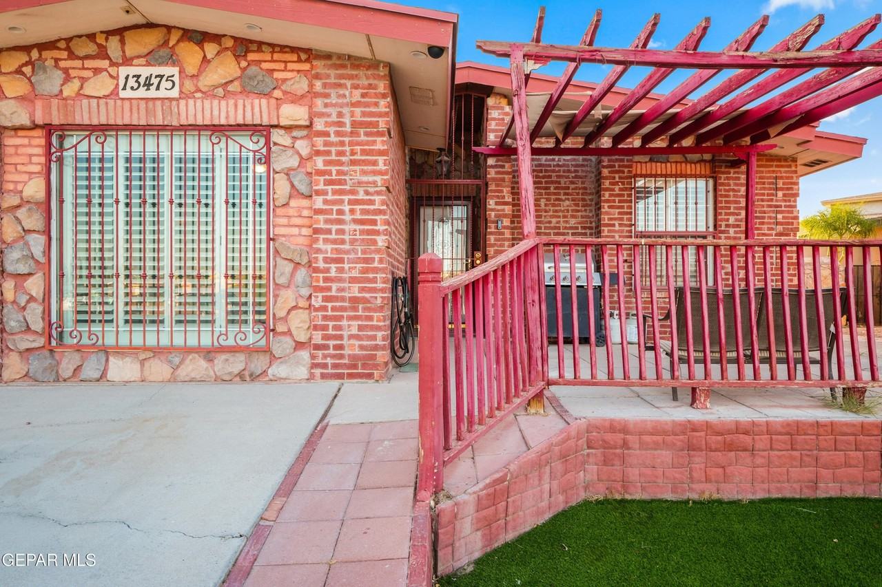 13475 Sunset Hills Dr - Photo 4 of 39