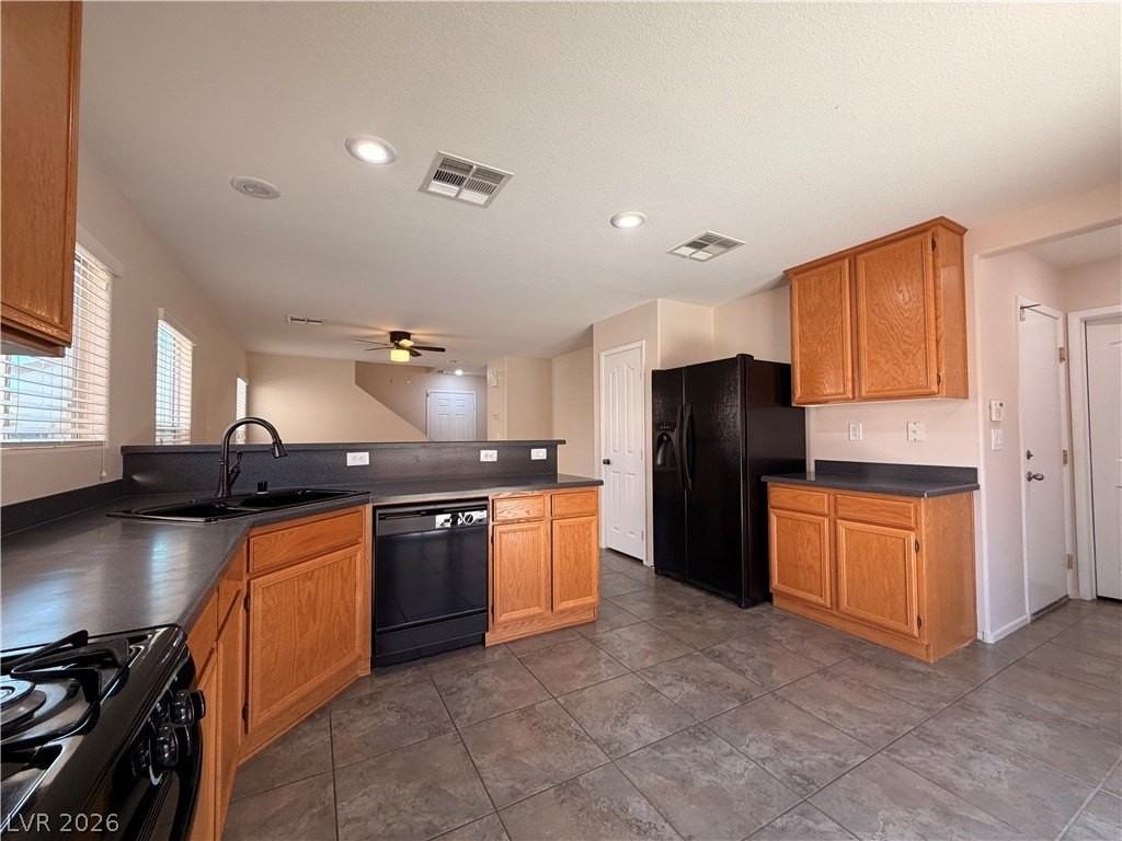 469 Royal Bridge Dr - Photo 6 of 15