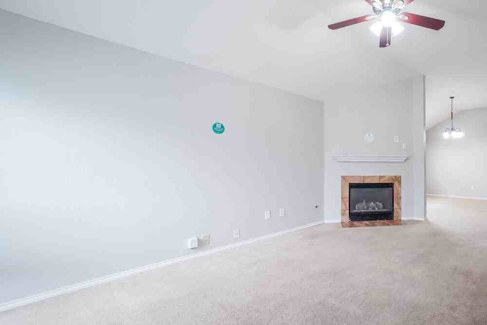 15154 Elstree Dr - Photo 3 of 15
