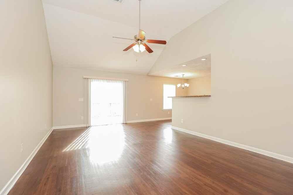1029 Tammy Sue Ln - Photo 4 of 17
