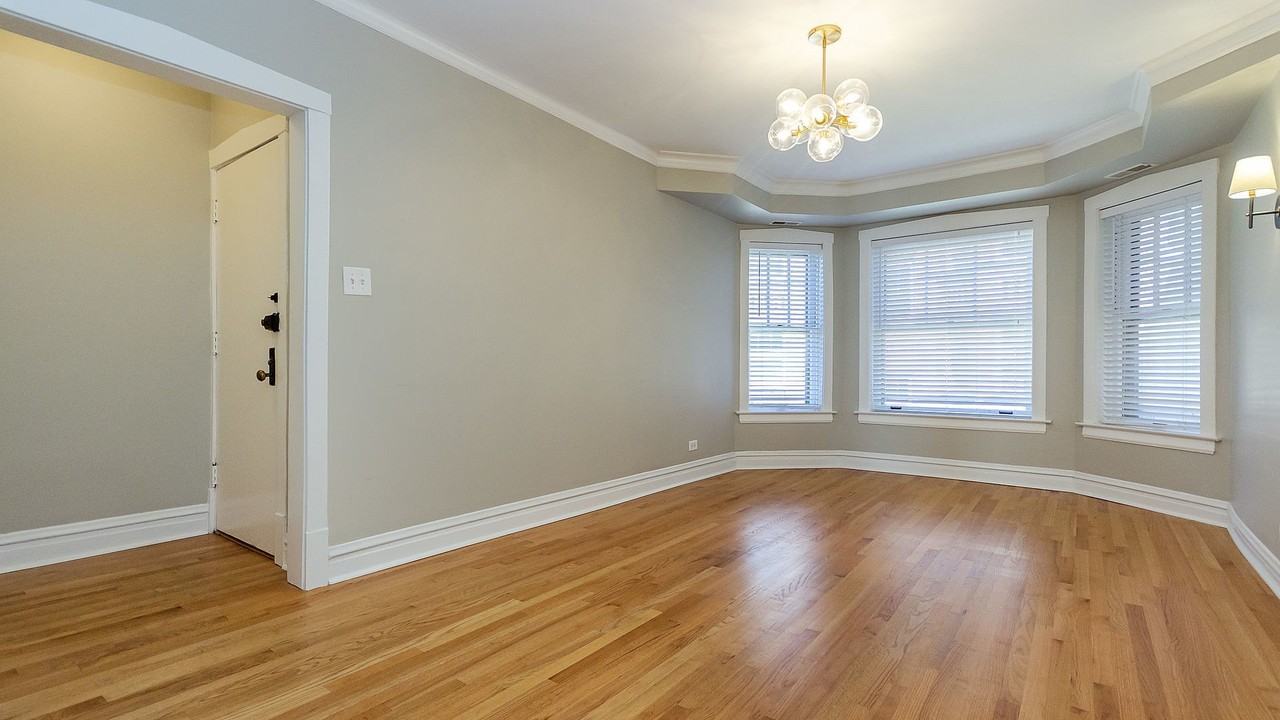 621 Washington Blvd #2S - Photo 3 of 16
