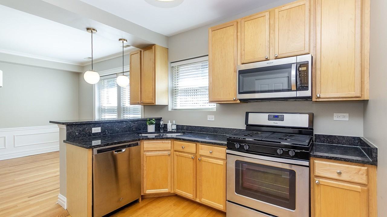 621 Washington Blvd #2S - Photo 7 of 16