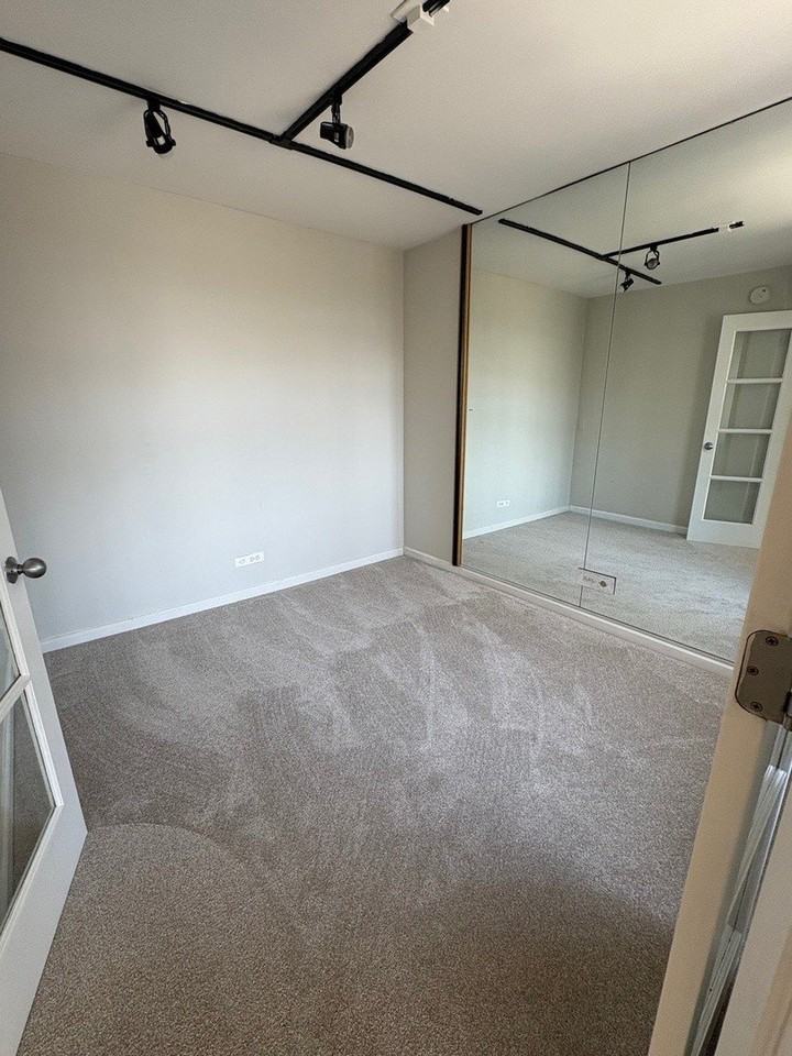 525 W Hawthorne Pl #1907 - Photo 7 of 14