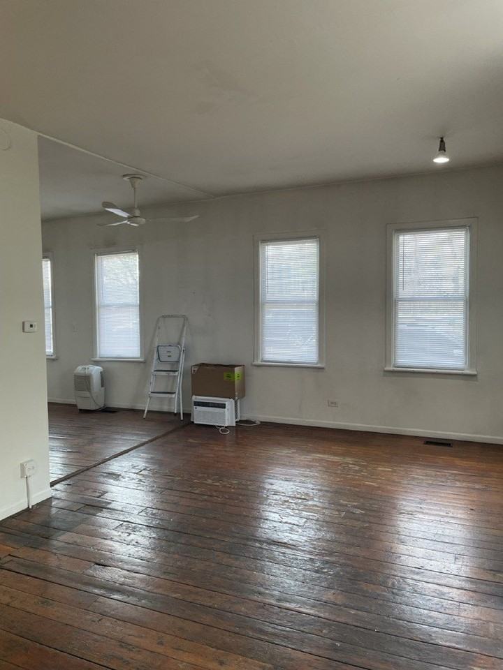 1801 S Peoria St #1R - Photo 4 of 12