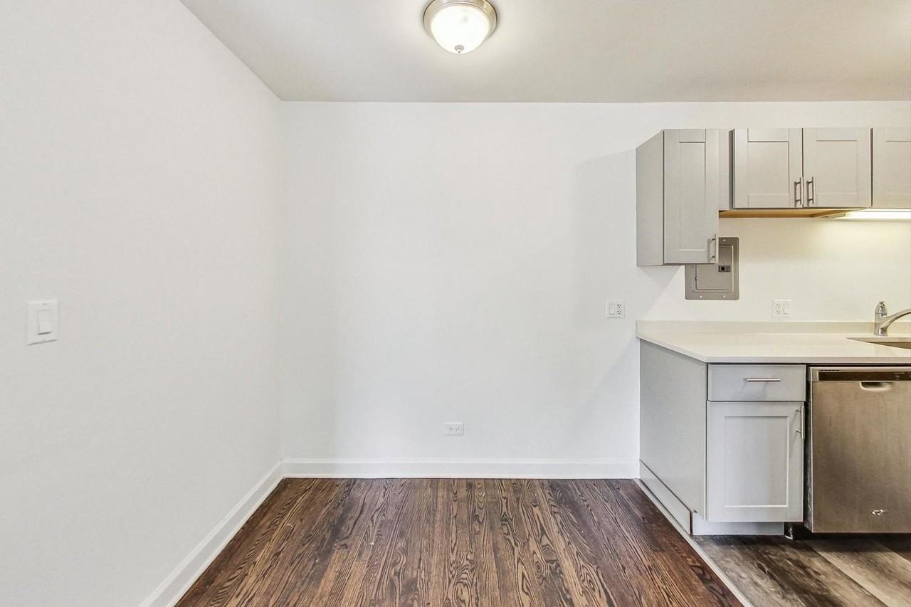 6000 N Winthrop Ave #106 - Photo 6 of 17