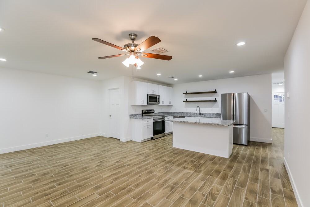 5919 S 12th Ln - Photo 4 of 16