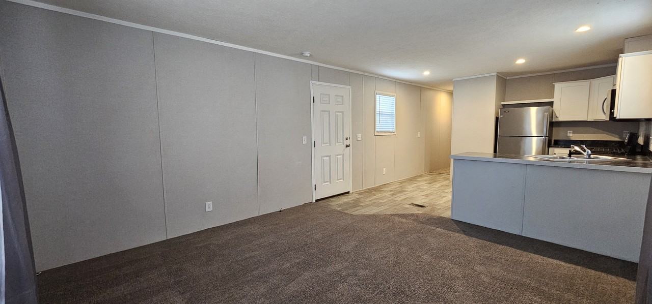 154 Birch Ct #154 - Photo 3 of 9