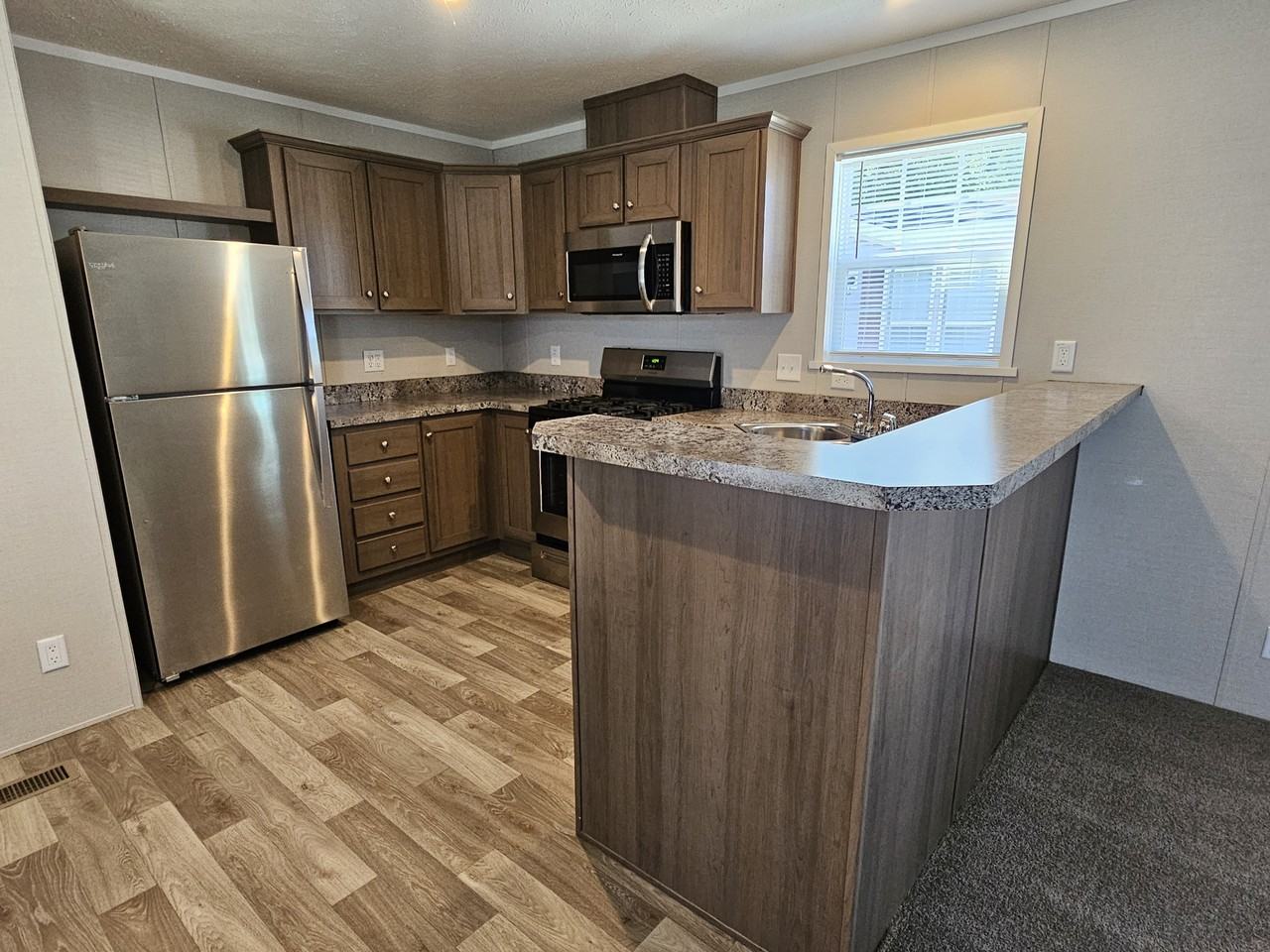2344 Dogwood St #39 - Photo 3 of 11