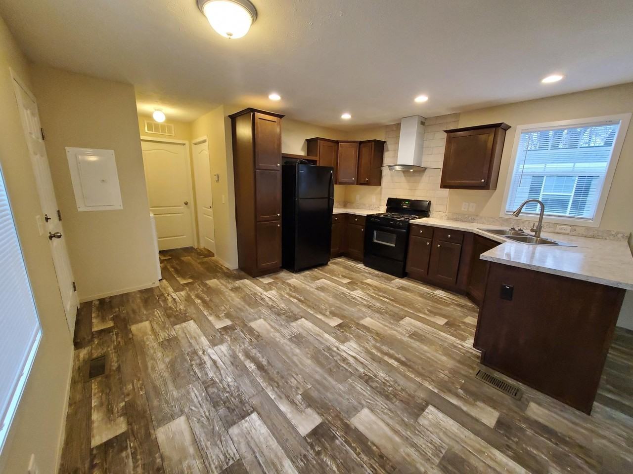 48 Sparrow Hill Dr #345 - Photo 2 of 10