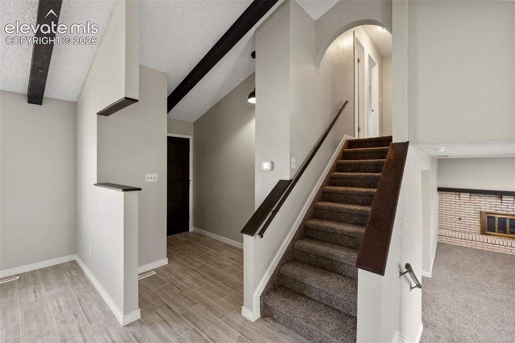 1404 Imperial Rd - Photo 2 of 36