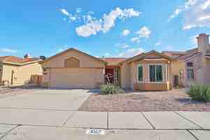 featured image of 3067 W Country Hill Dr