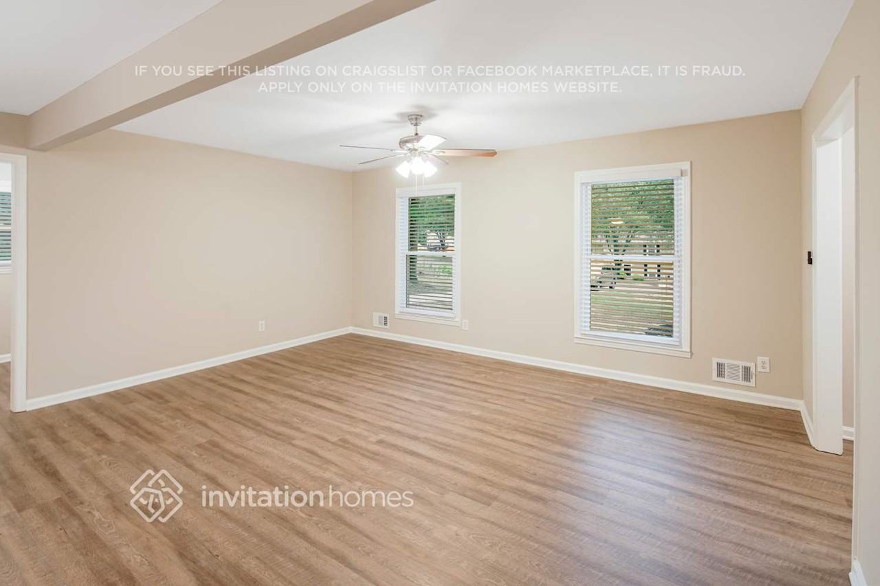 3916 Amsbury Rd - Photo 4 of 27