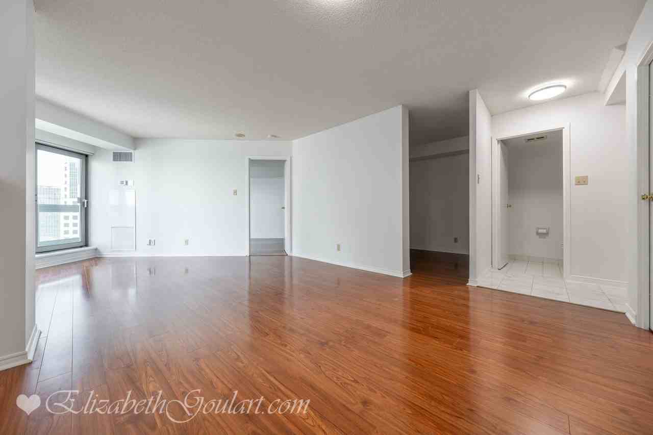 10 Queens Quay West - Photo 7 of 26