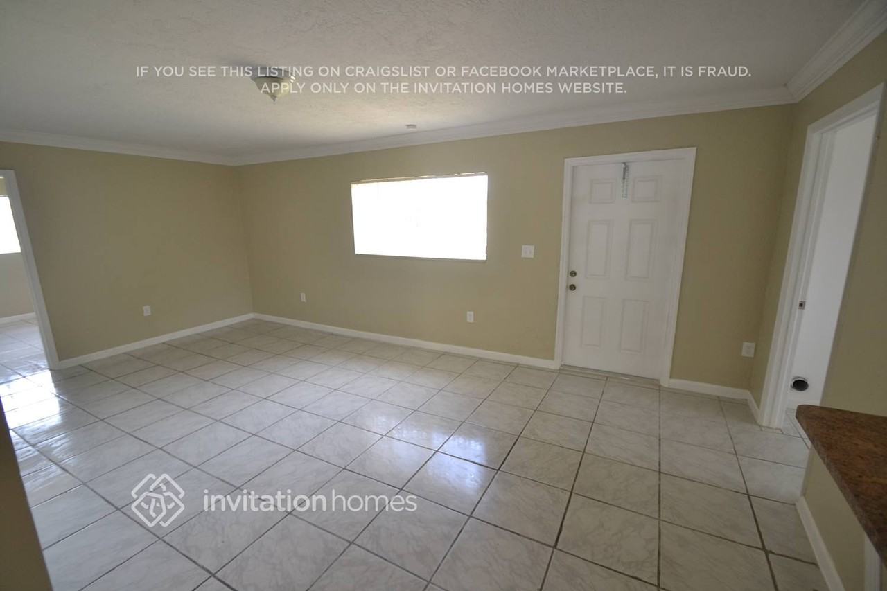 14544 Sw 105th Ct - Photo 3 of 10