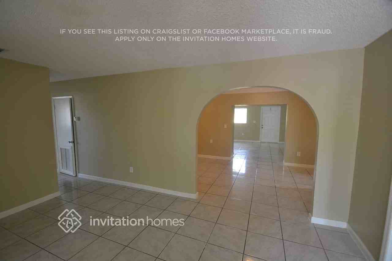 14544 Sw 105th Ct - Photo 6 of 10
