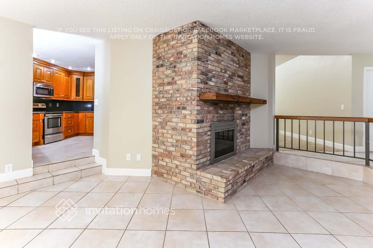1153 Sw 25th Ave - Photo 6 of 14