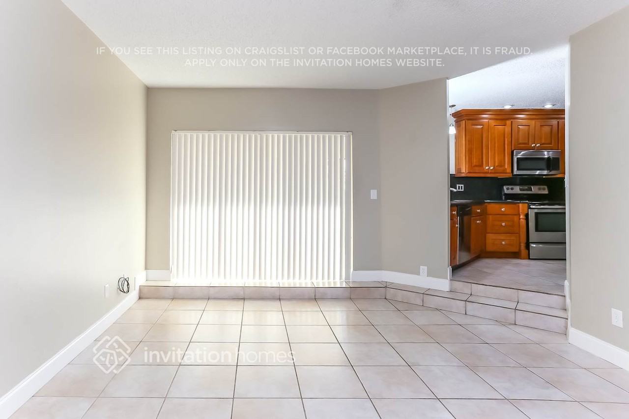 1153 Sw 25th Ave - Photo 7 of 14