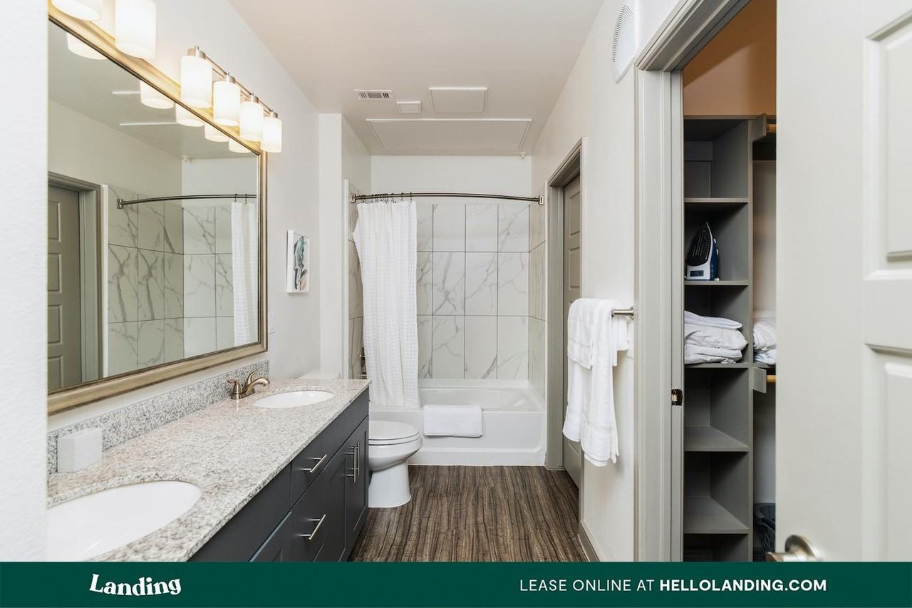 800 S Harvard Blvd - Photo 6 of 30