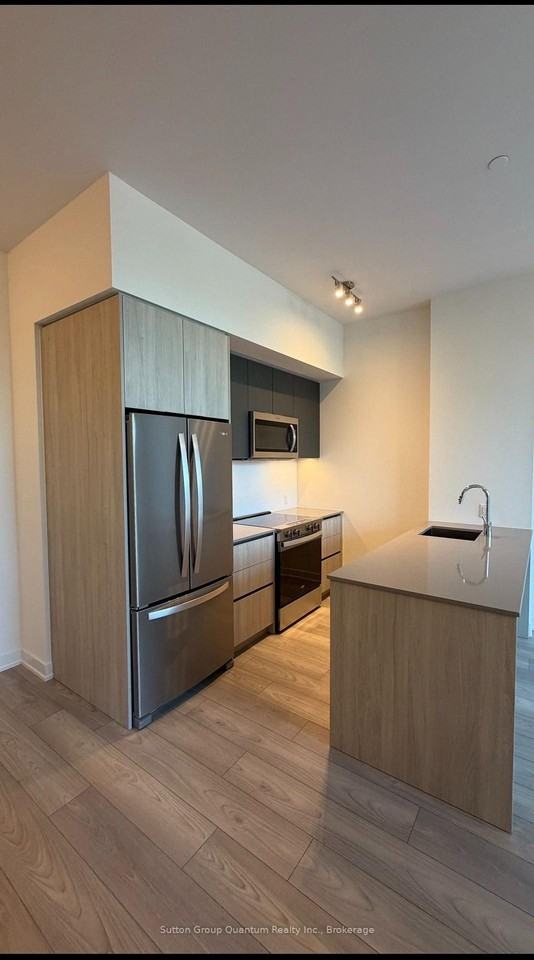 5858 Yonge Street - Photo 4 of 30