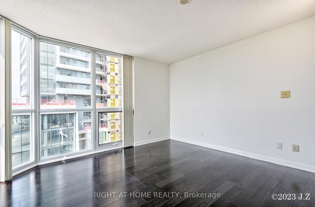 5793 Yonge Street #1009 - Photo 7 of 21