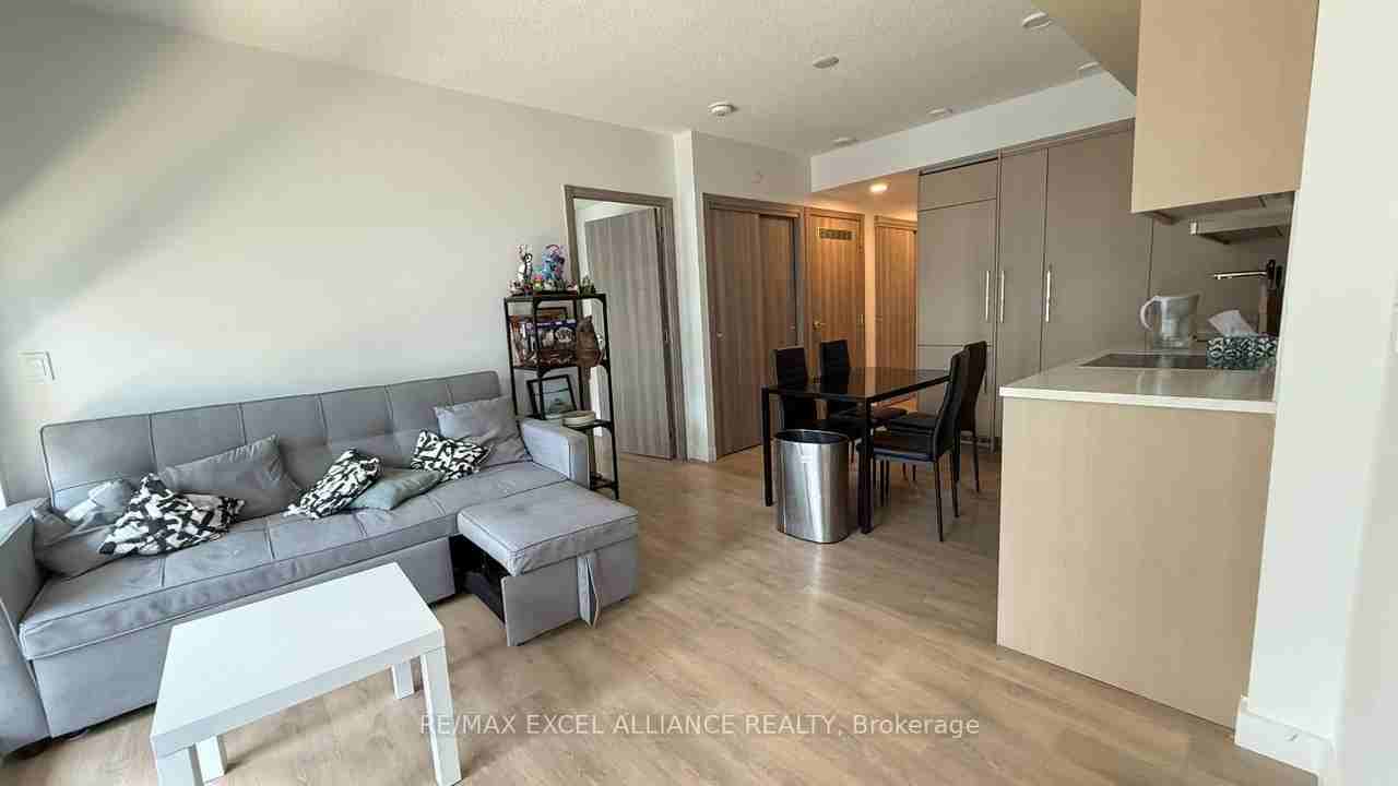 38 Widmer Street #3506 - Photo 3 of 34
