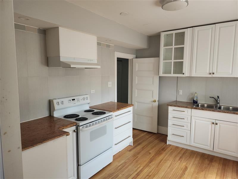 8 Aylmer Avenue #2 West - Photo 2 of 15