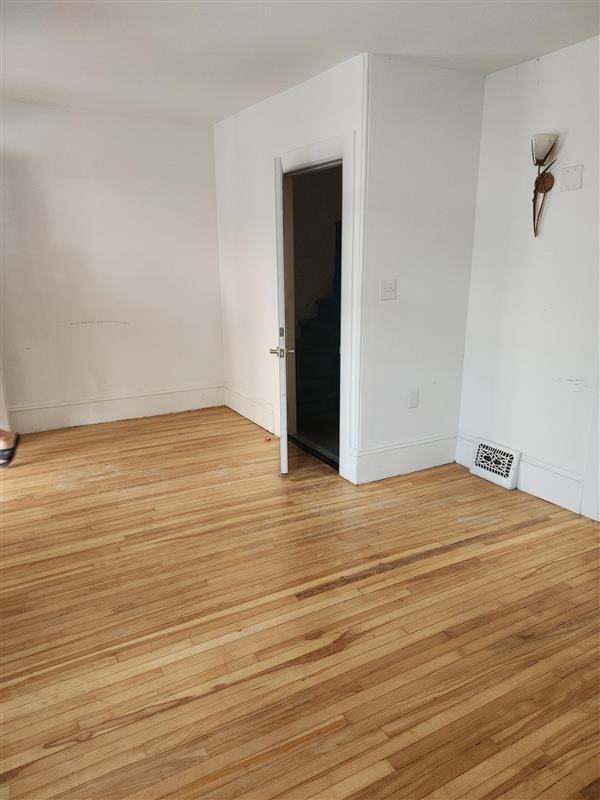 8 Aylmer Avenue #2 West - Photo 5 of 15