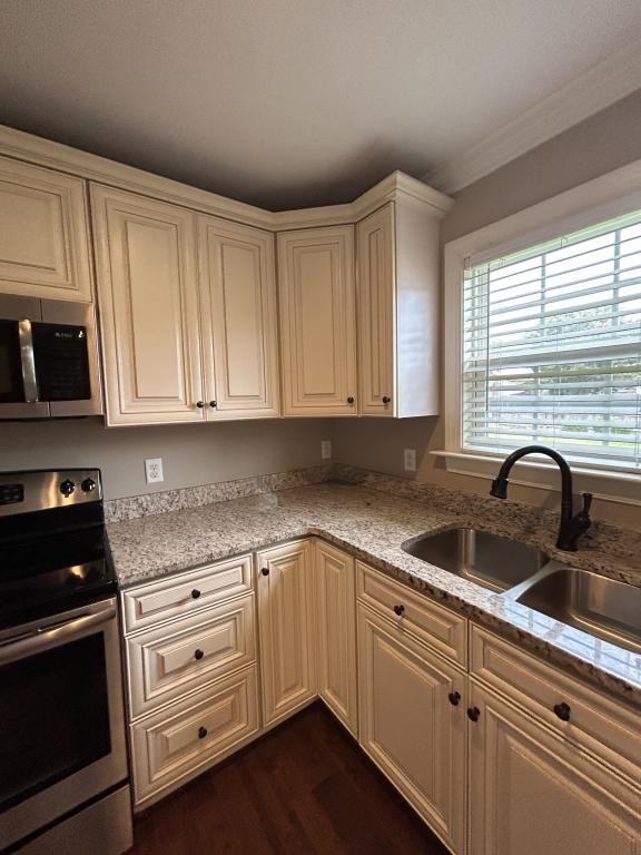 2812 Berry Patch Ct - Photo 6 of 14