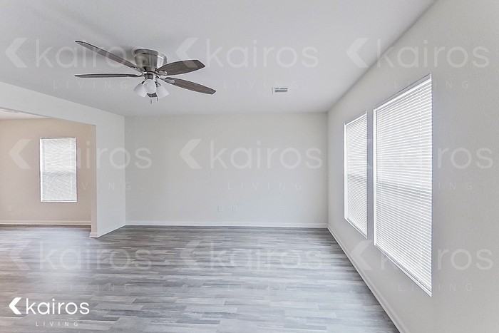 15601 Briar Forest Dr - Photo 2 of 22