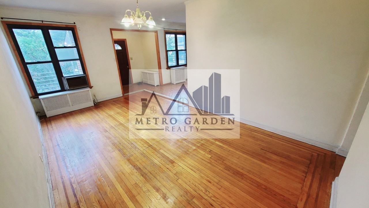 85-78 66th Avenue - Photo 5 of 24