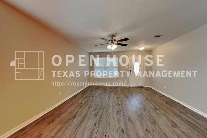 7906 Buffalo View Ln - Photo 5 of 25