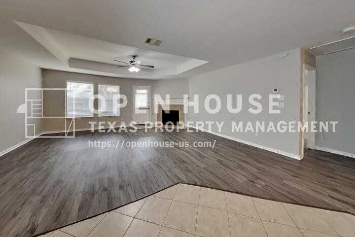 7906 Buffalo View Ln - Photo 7 of 25