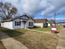 featured image of 3160 N 19th St
