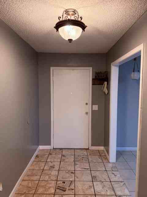 10013 Carnie Circle - Photo 3 of 22