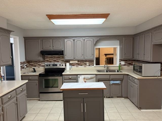 10013 Carnie Circle - Photo 5 of 22