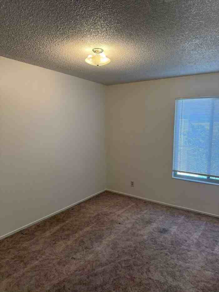 27830 Del Norte Ct - Photo 6 of 14