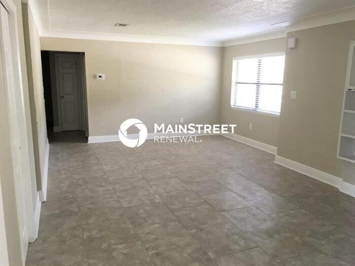 2217 16th Ave W - Photo 6 of 15