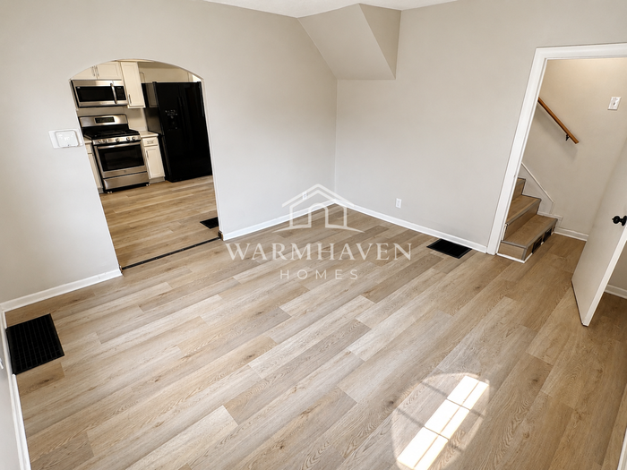 639 N Way St - Photo 2 of 13