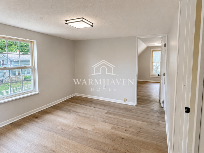 639 N Way St - Photo 7 of 13