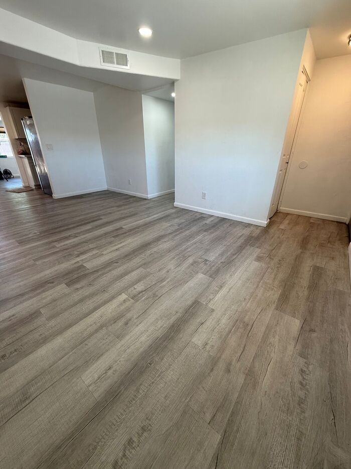 7231 E Irvington Rd - Photo 4 of 36
