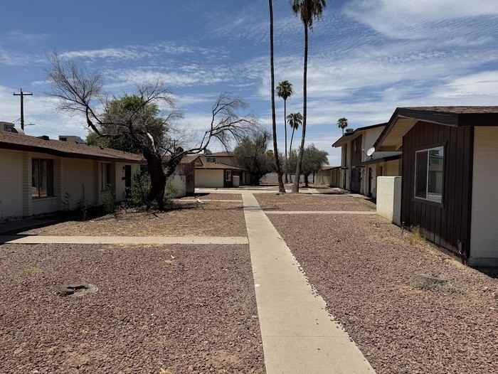 5303 W Thomas Rd - Photo 3 of 12