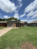 featured image of 109 Ne 3rd St