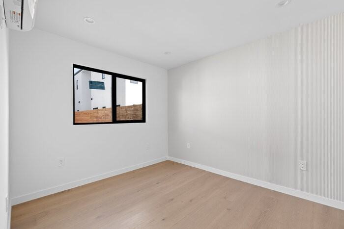 12015 Herbert St - Photo 6 of 28