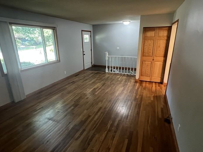 11828 Monroe Cir Ne - Photo 2 of 20