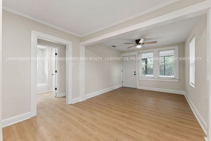 1873 W 12th St - Photo 7 of 22