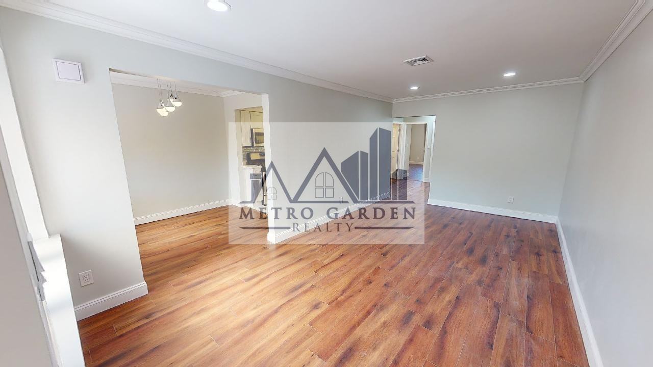 85-77 66th Avenue - Photo 3 of 49