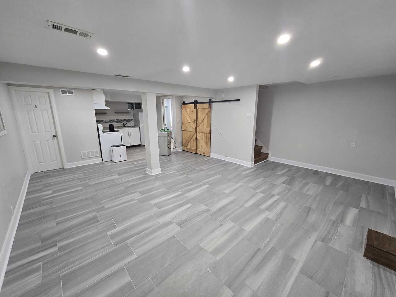 3 Brenda Court - Photo 7 of 8