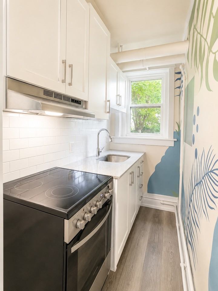 624 Main Street East #4B - Photo 2 of 10