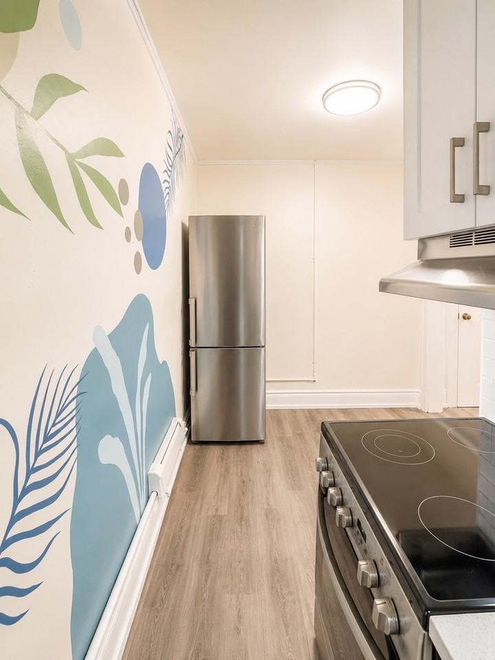 624 Main Street East #4B - Photo 3 of 10