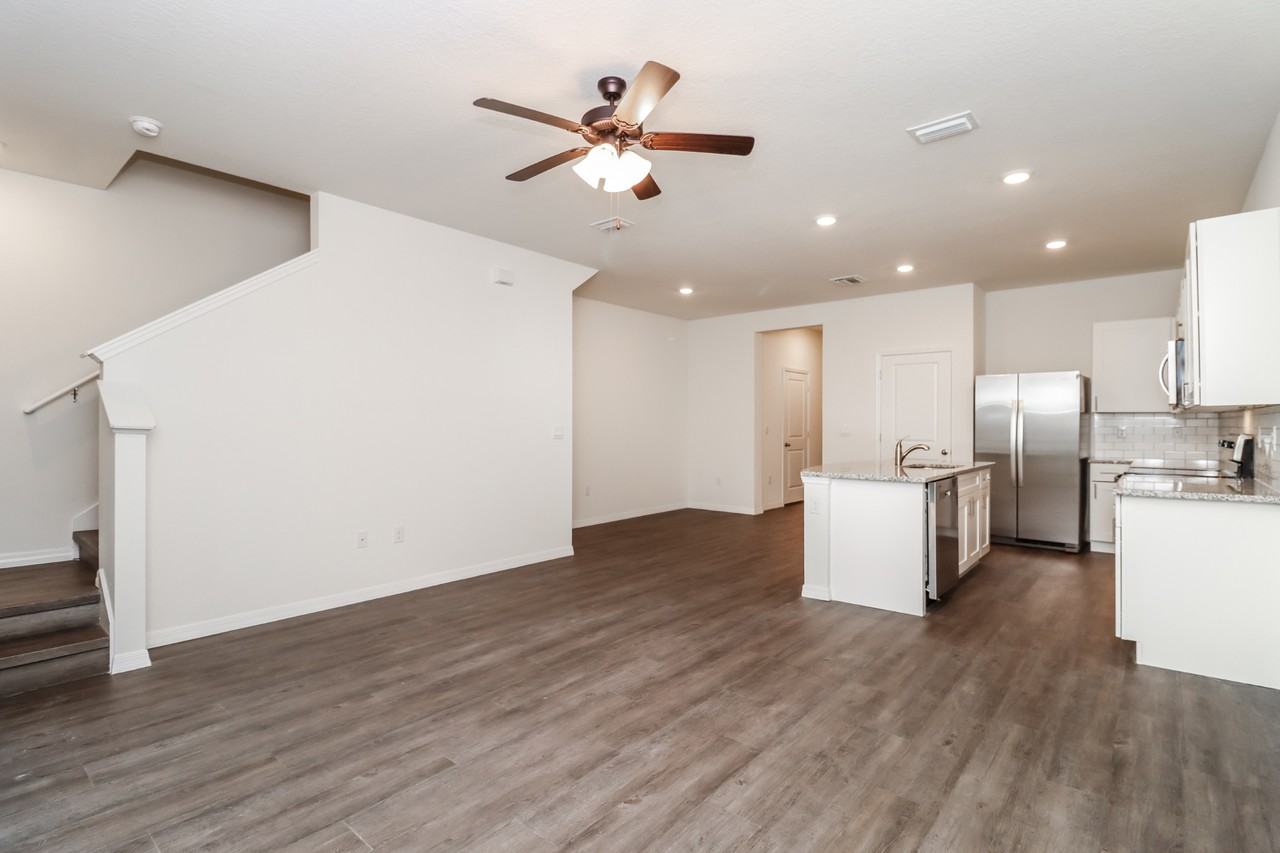 11881 Mountain Retreat Ln - Photo 7 of 34